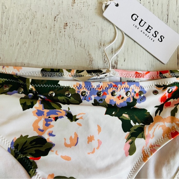 Women’s Guess Floral Bikini Bottom Medium, New - Picture 12 of 14